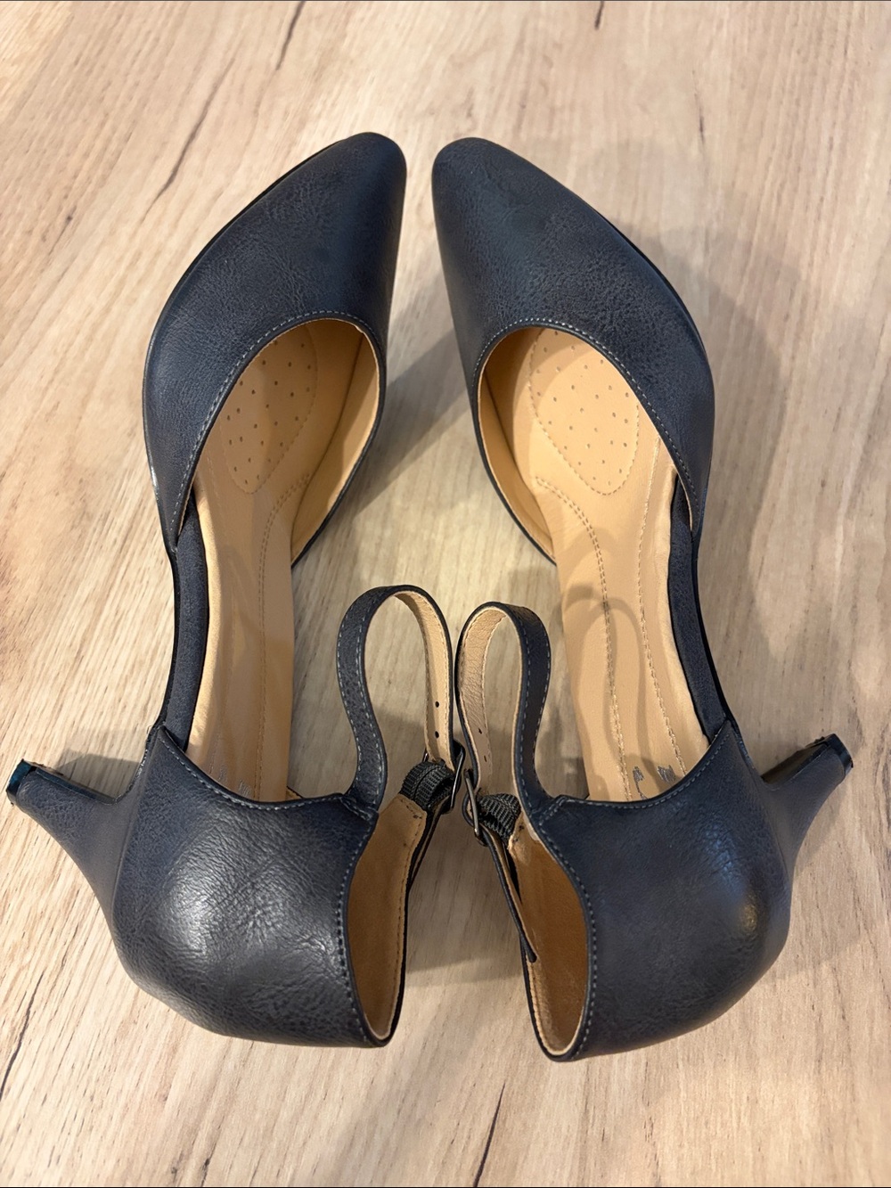 JOURNEE COLLECTION DARK GRAY BLACK POINTED TOE ANKLE STRAP PUMPS SIZE 7.5 - Picture 7 of 9